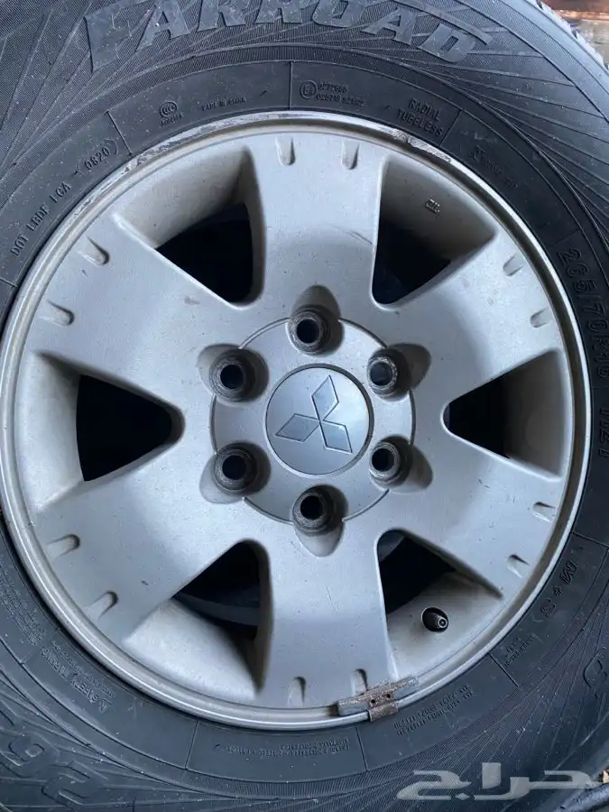 جنوط مستوبيشي باجيرو 0