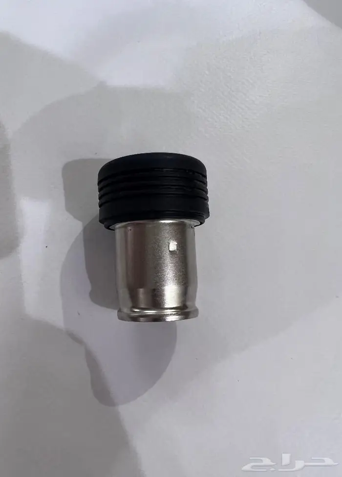 للبيع ولاعة سجائر للسيارة أصلية جديدة وكالة 1