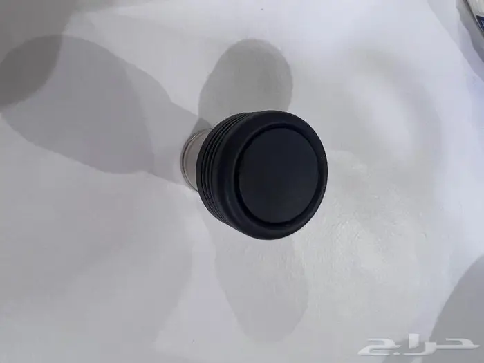 للبيع ولاعة سجائر للسيارة أصلية جديدة وكالة 0