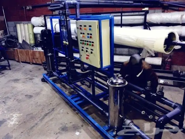 محطات تحلية المياه المالحة المركزية ومكائن تعبئة المياه 12