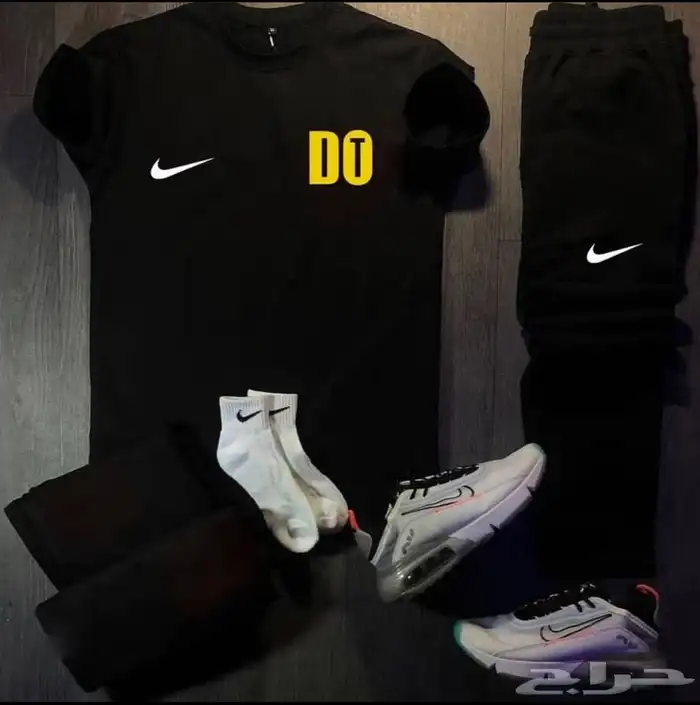 تيشيرتات شورتات اطقم بلوفرات و بناطيل رياضيه 46