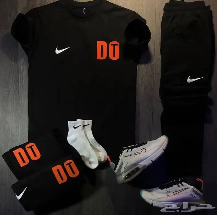 تيشيرتات شورتات اطقم بلوفرات و بناطيل رياضيه 45