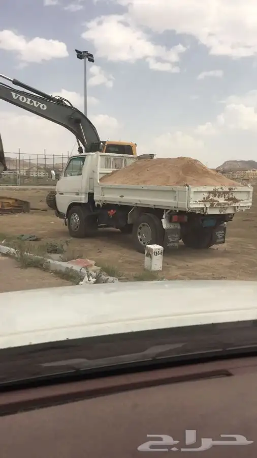 بطحاء طريق لزمةاحد رفيدة وبطحا الدواسر وفي خدمة مخطط الروان 19