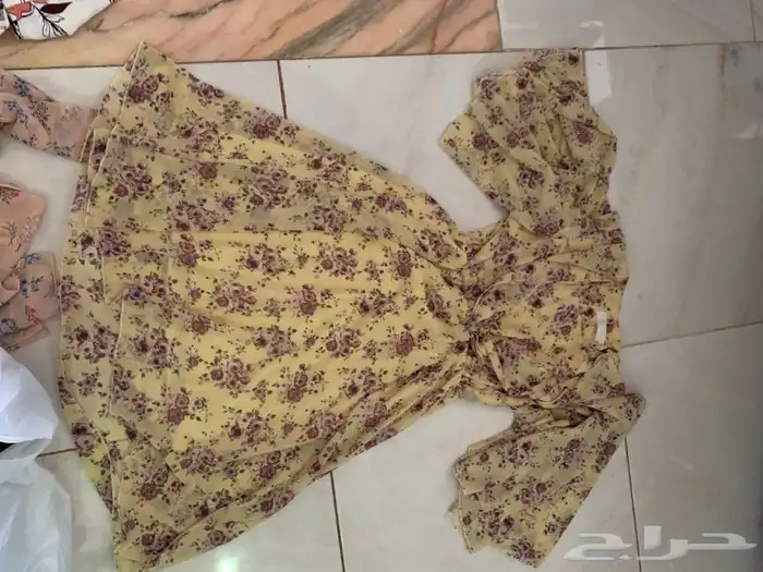 جلابيات وشنط وفساتين عبايات مستعملة 72