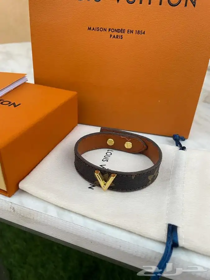 اساور عصريه شبابيه انيقة 77