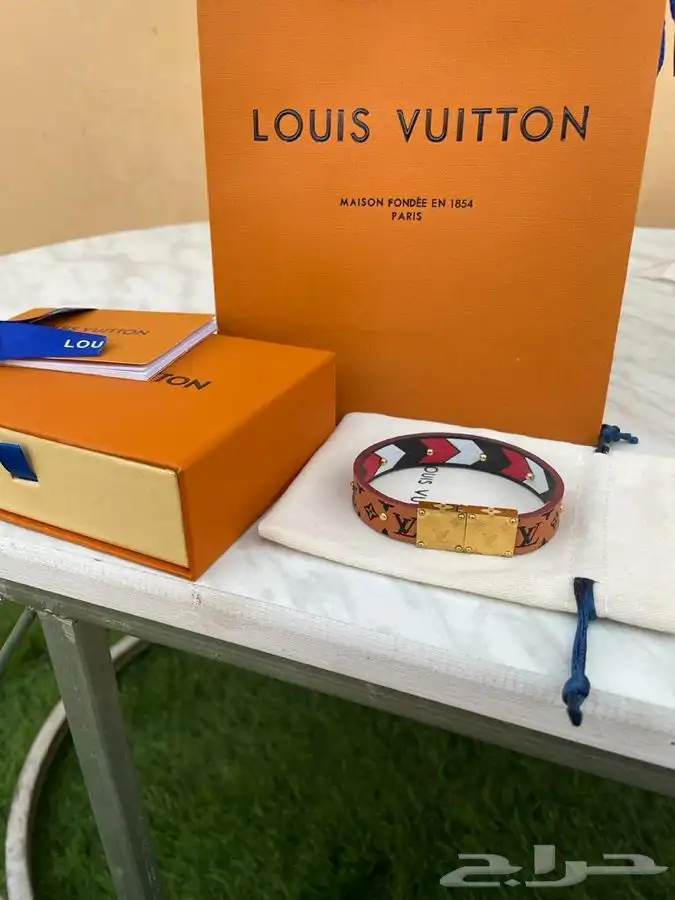 اساور عصريه شبابيه انيقة 74