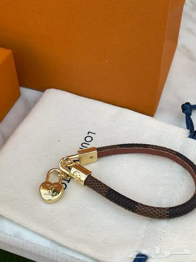 اساور عصريه شبابيه انيقة 66