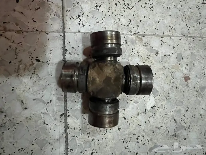 للبيع قطع غيار تويوتا لاندكروزر موديل 2007 22