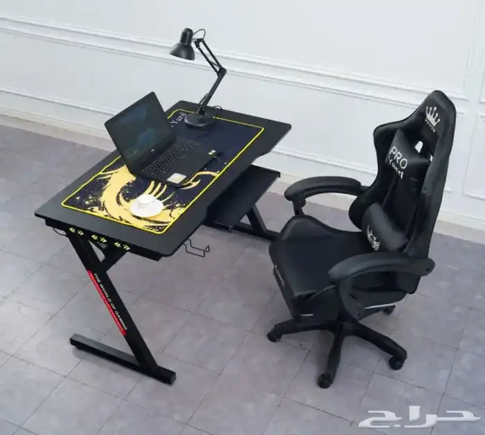 بكج كرسي برو 3  طاوله ليد RGB  حامل كيبورد توصيل لجميع 12