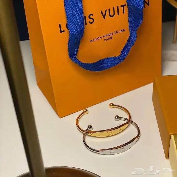 اساور عصريه شبابيه انيقة 93