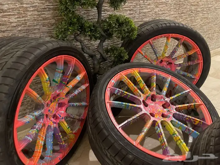 جنوط للبيع جديده لم تستخدم الا قليل بكفراتها 5