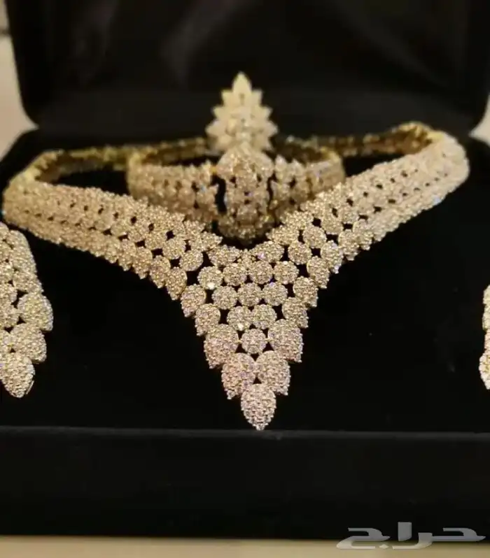 طقم اكسسوار زيركون عرايس هدية زواج ملكة (لون ذهبي) 0