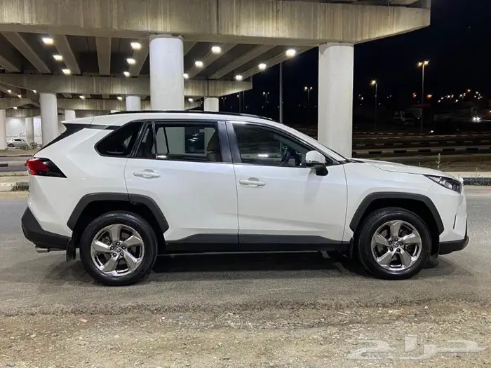 تويوتا راف فور 2020 فل كامل دبل شبيه الزيرو مباع 6