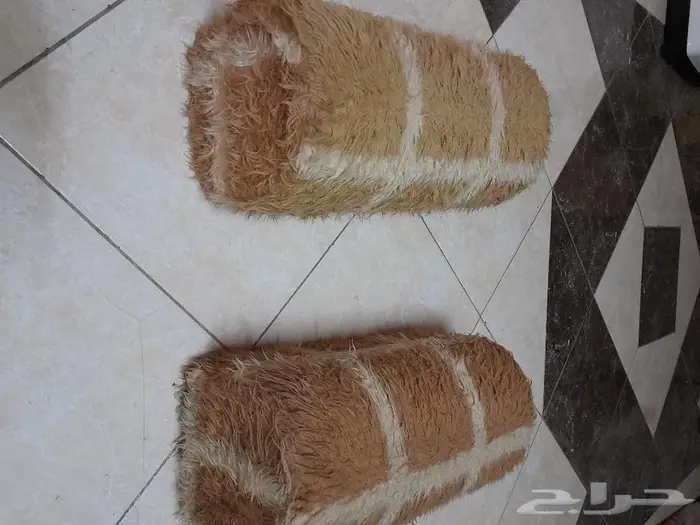 فرشة نظيفة وتكايات 1