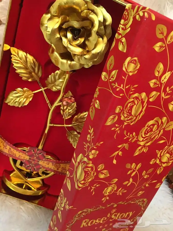 الورده الذهبيه مطليه بماء الذهب اجمل هديه للعيد 7
