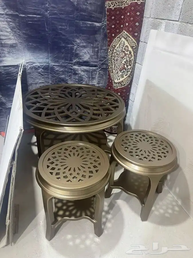 طاولات خشبيه 0