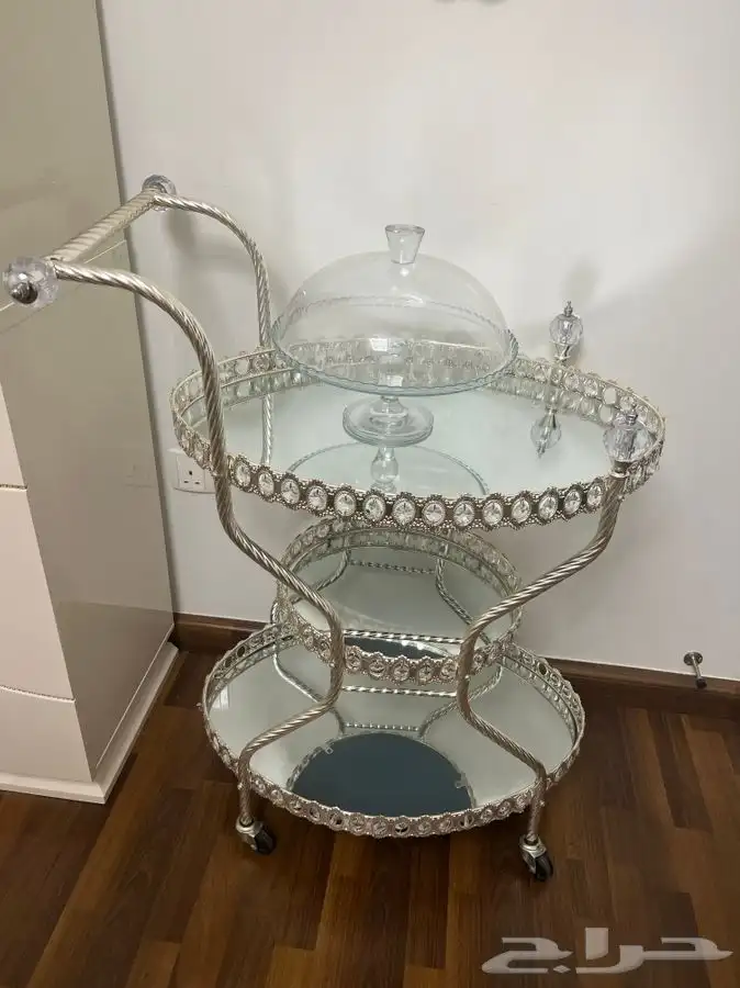 بيانو 300ريال وعربية ملكة 300 0