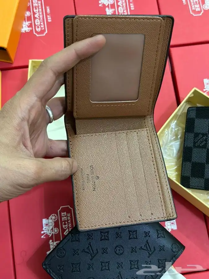 هدايا العيد ماركات عالميه درجه اولى نسائيه ورجالية 22