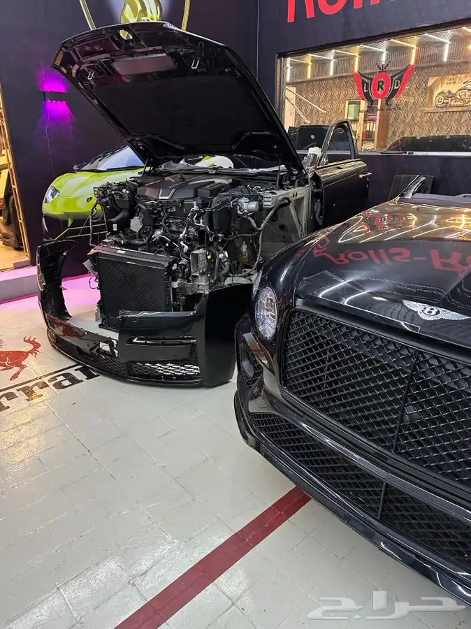 قطع بنتلي وروز مرسيدس رنج بي ام اودي 4