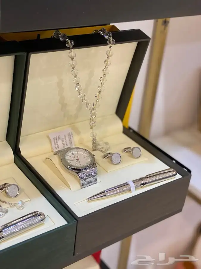 هدايا العيد رجالية و نسائية باقات ورد الرياض 12