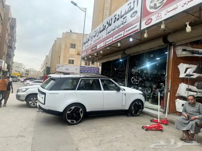 جنوط رنج روفر اس في SV موديل 2023 12