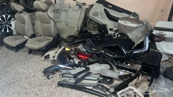 مكسيما قطع غيار بنوراما وفتحه سقف وارباق علوي تشليح 5