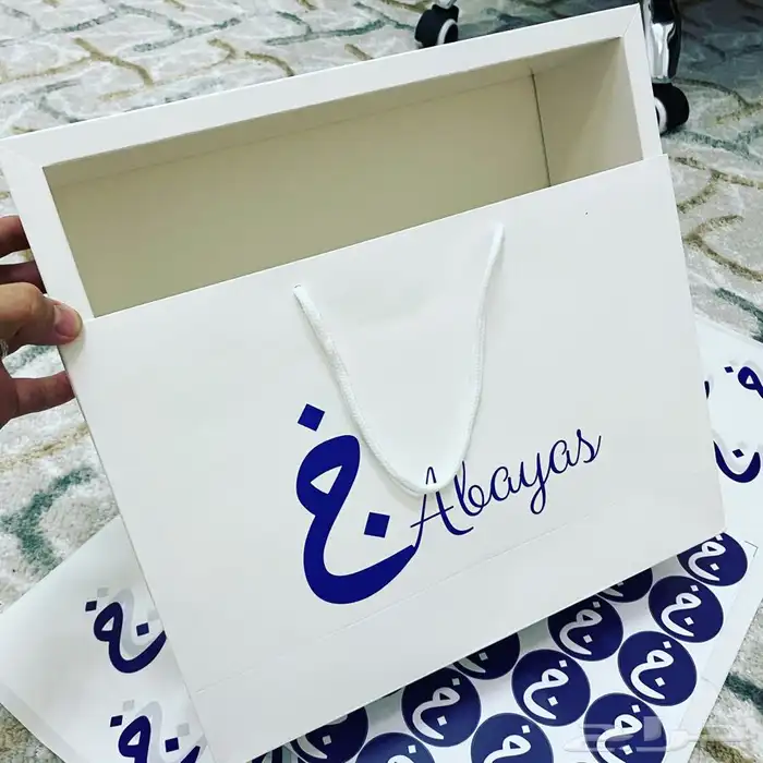 عبايات عباية لوقو عباية بوكسات عبايات ليبل قماش لوقو جلد 39