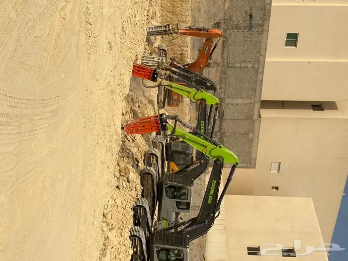 مقاول حفر اراضي بوكلين 3