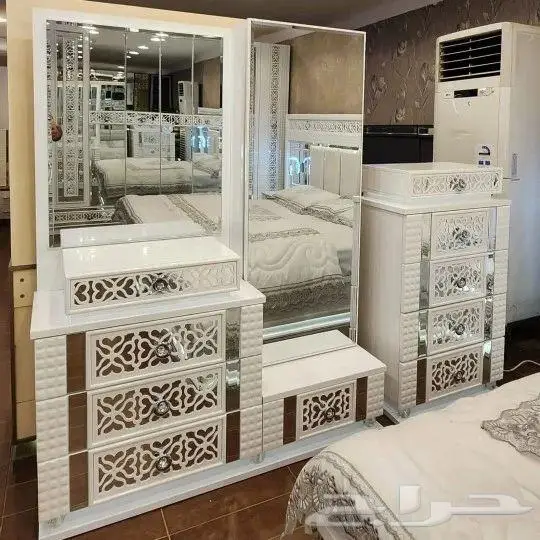 غرف نوم فاخره مستورده باسعار منافسه 30