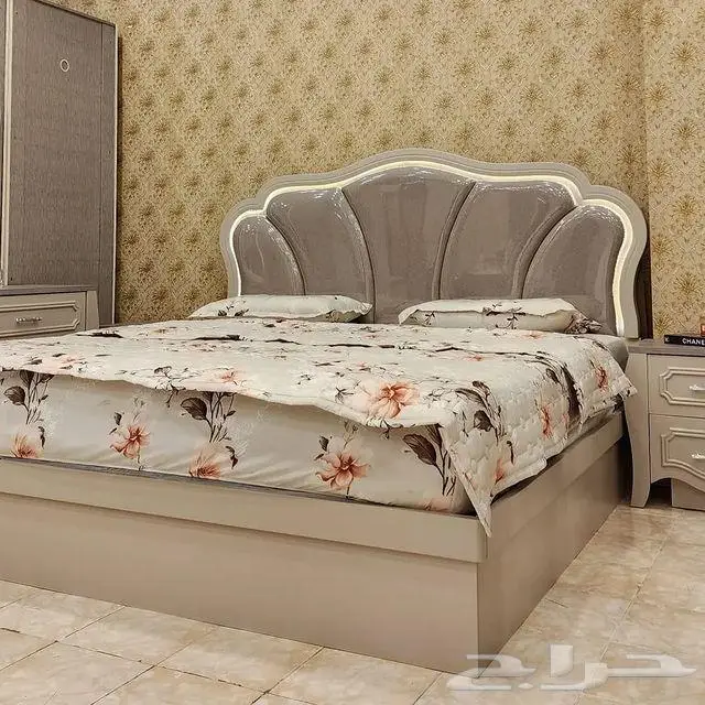 غرف نوم فاخره مستورده باسعار منافسه 3