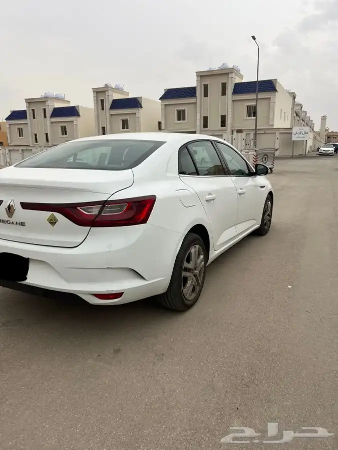 رينو ميغان 2018 مكينه 1600 وكالة 3