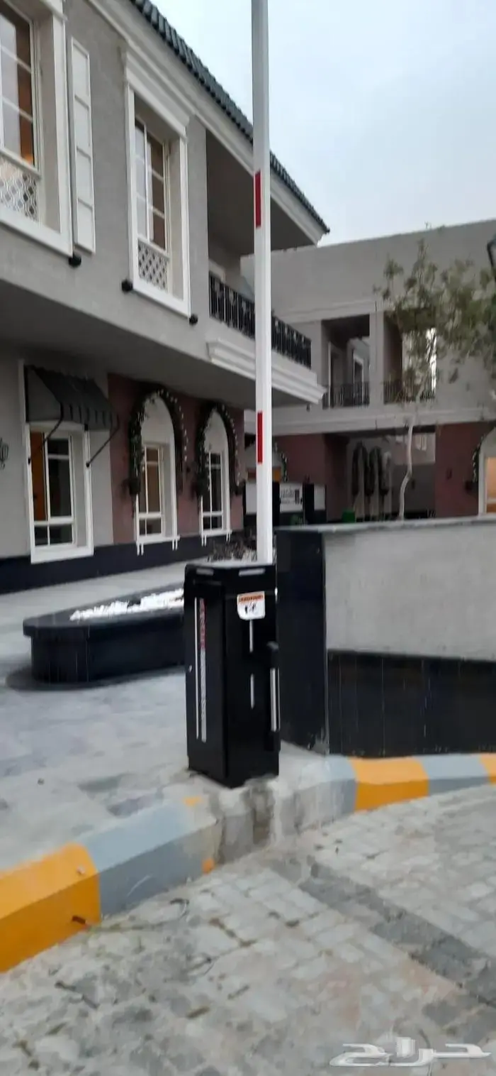 بوابة تنظيم دخول السيارات بوابة المواقف LPR وفتح بالجوال 1