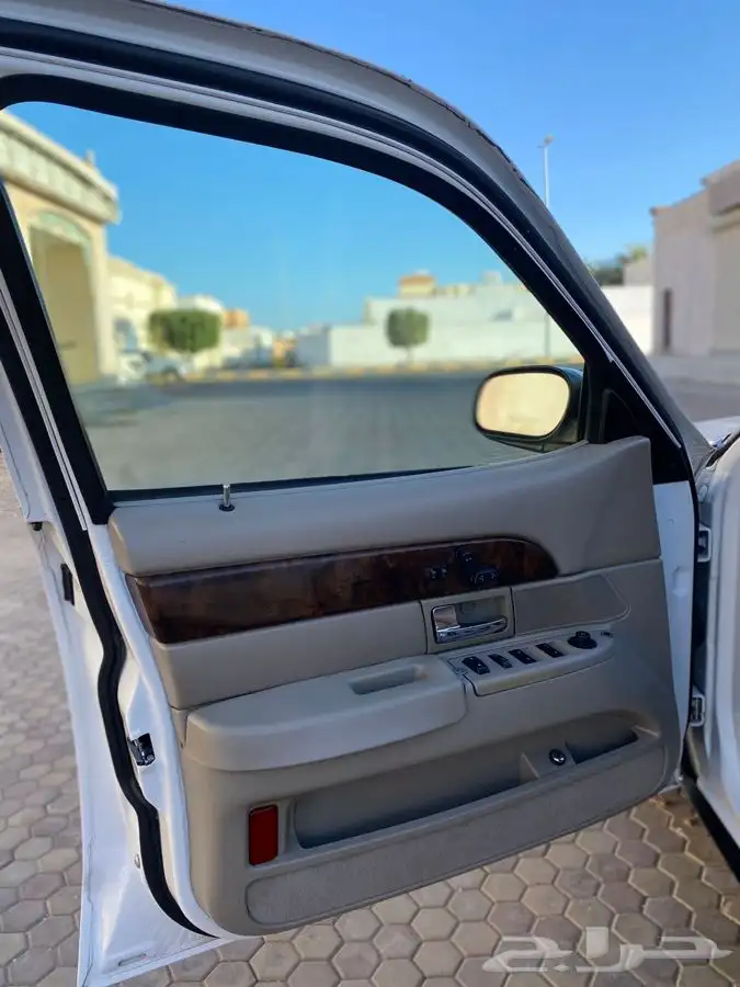 جراند ماركيز 2010 .. تم البيع .. 20