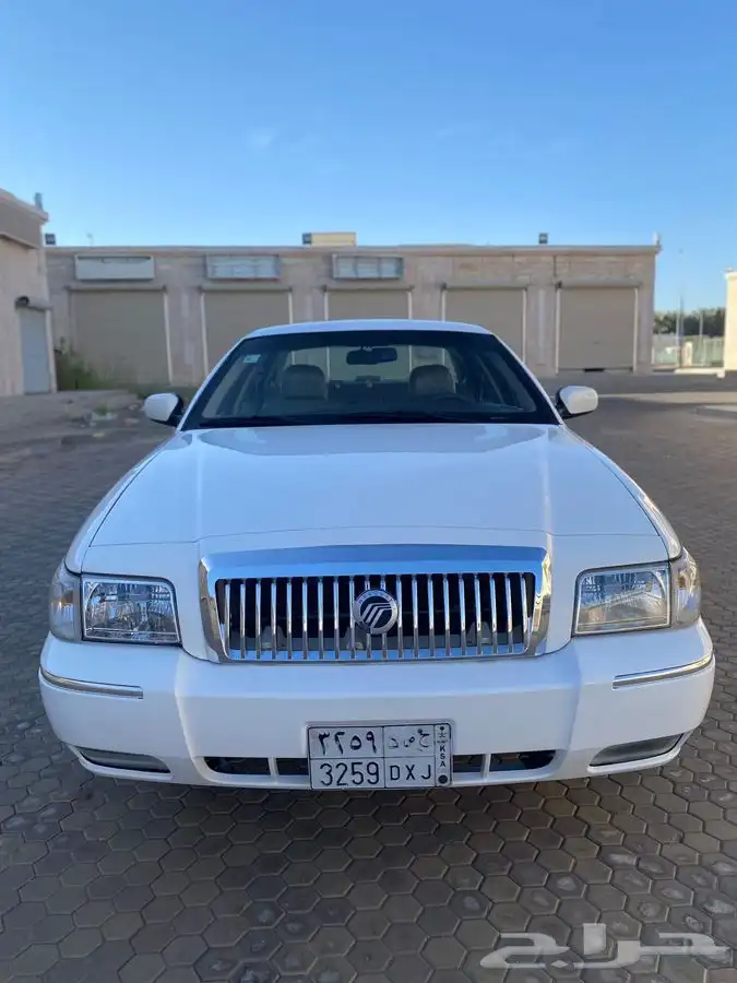 جراند ماركيز 2010 .. تم البيع .. 0