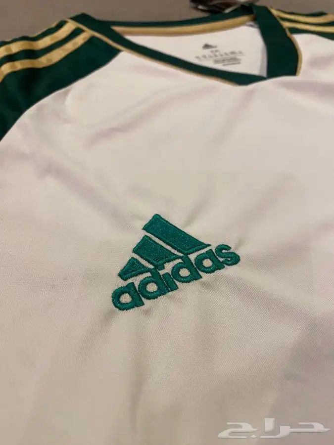 تيشيرت المنتخب السعودي 2023 من أديداس (كبار وأطفال) 11