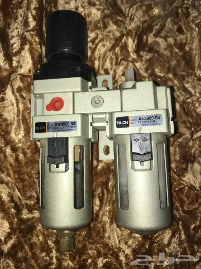 منظم ضغط فلتر الهواء او شفط الماء من الهواء للمكائن 2