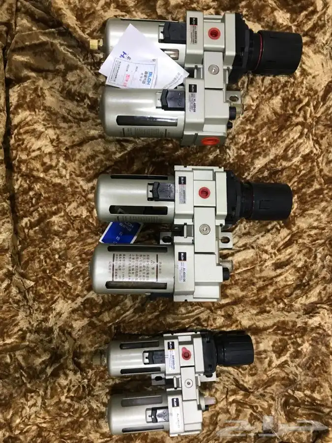 منظم ضغط فلتر الهواء او شفط الماء من الهواء للمكائن 1