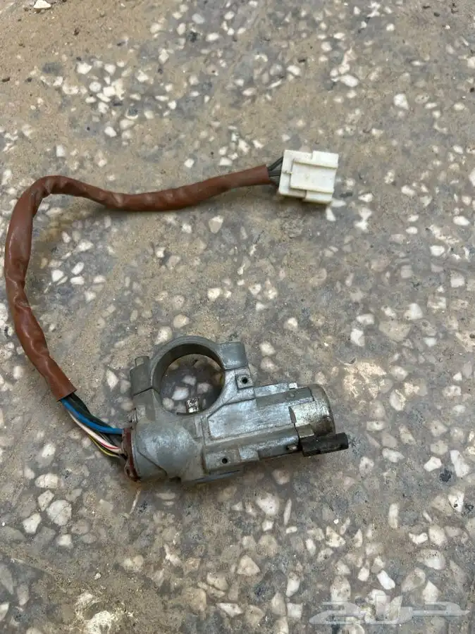 للبيع قطع غيار ددسن موديل 88 0