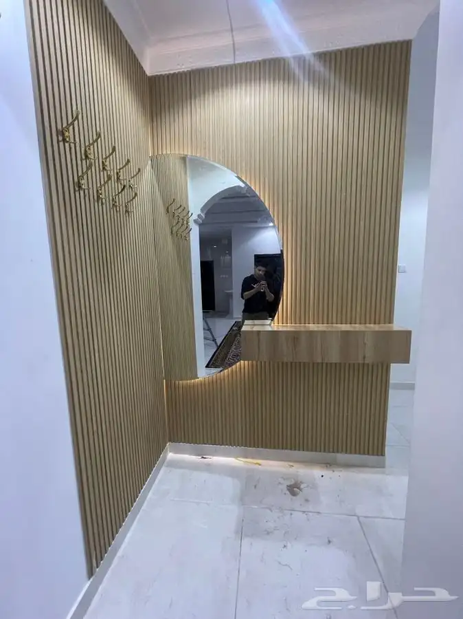 ديكورات مداخل بديل خشب رفوف مرايات 5