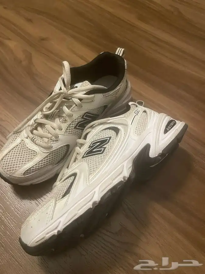 جزمة نيو بالانس اصليه مستعمله new balance shoes 0