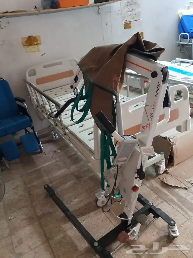 سرير طبي كهربائي مع المرتبه الطبيه ورافعه طبيه 6