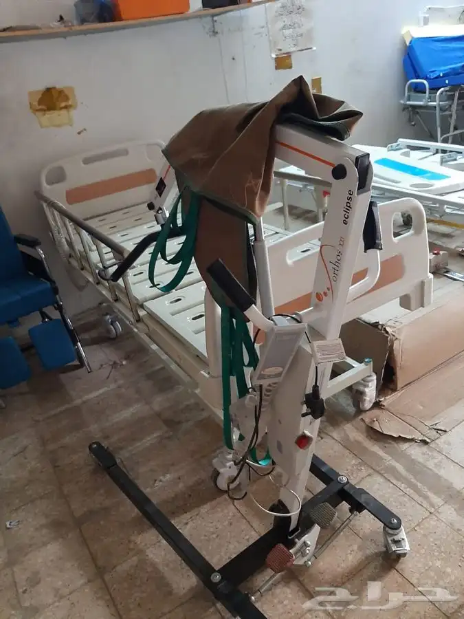 سرير طبي كهربائي مع المرتبه الطبيه ورافعه طبيه 5