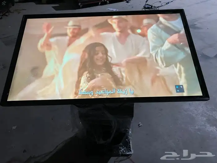شاشات تفاعلية للايجار 1