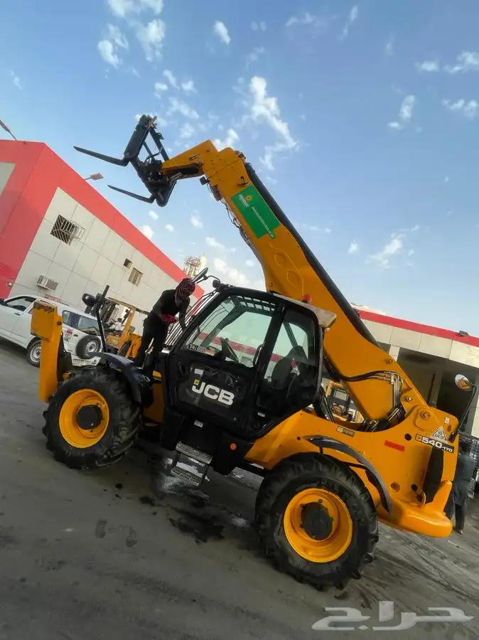 للايجار رافعه تلسكوبيه JCB تلي هندر 0