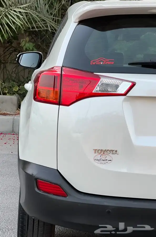((تم البيع )) تويوتا راف فور مخزن RAV4 2015 19
