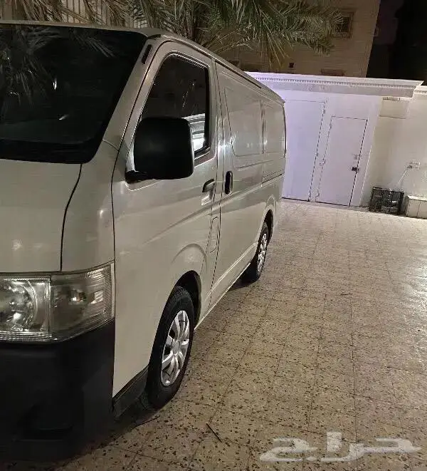 باص بضاعة للايجار للايجار فان توصيل 4