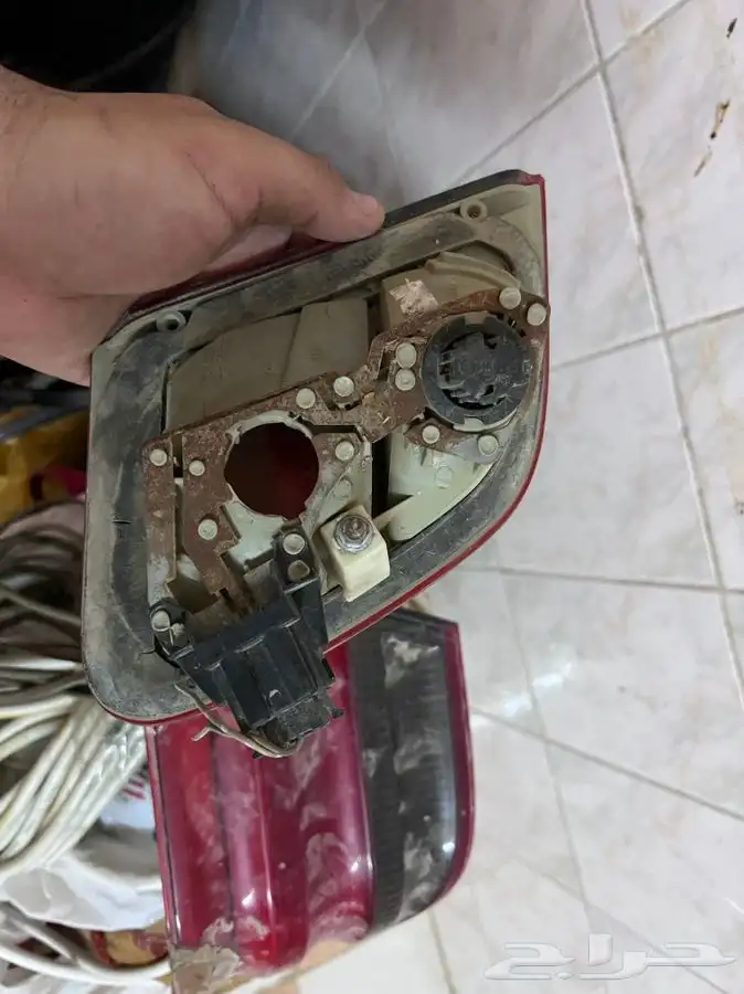 اسطب مرسيدس W210 من 96 لين2002 1