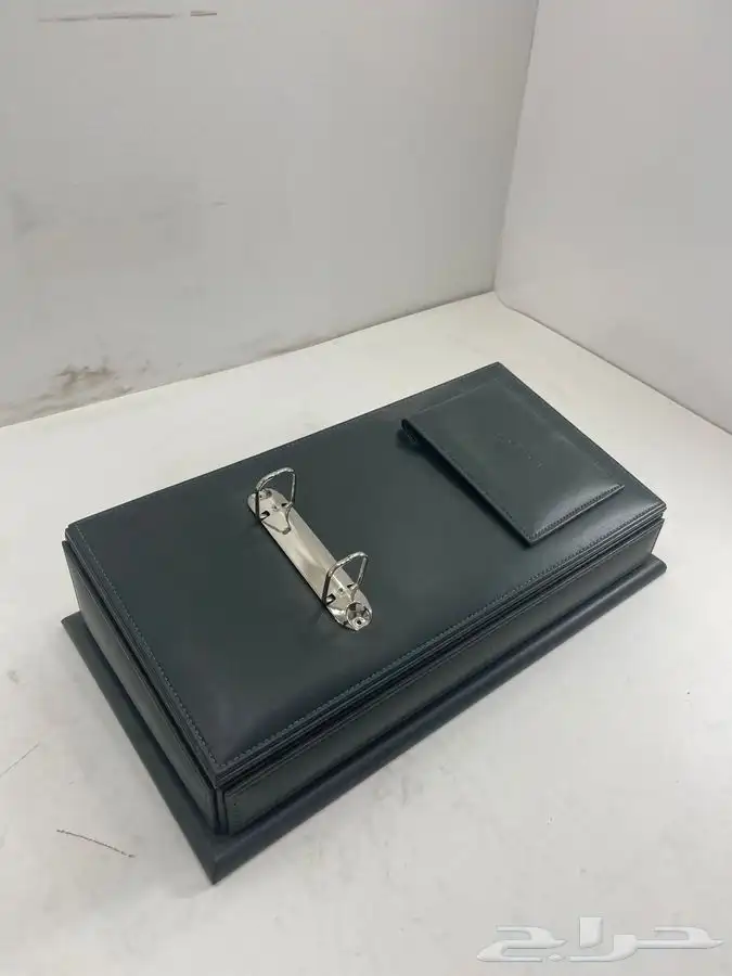 اطقم مكتبية جلدية 44