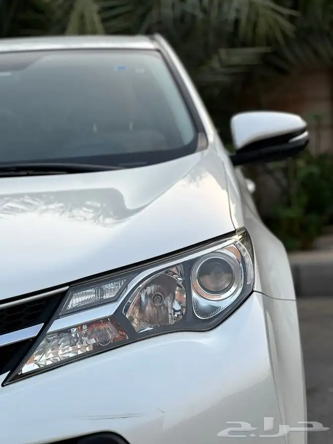 ((تم البيع )) تويوتا راف فور مخزن RAV4 2015 4