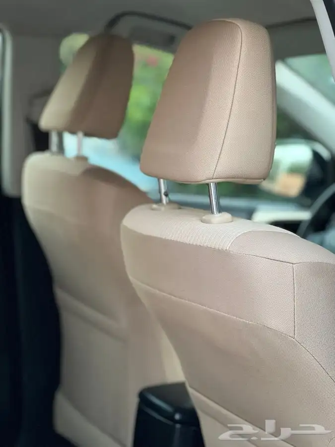 ((تم البيع )) تويوتا راف فور مخزن RAV4 2015 36